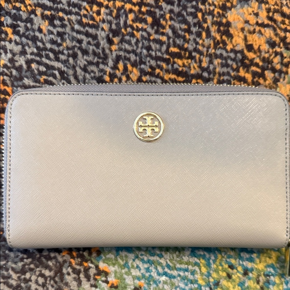 Tory Burch Light Gray Wallet with Gold Logo